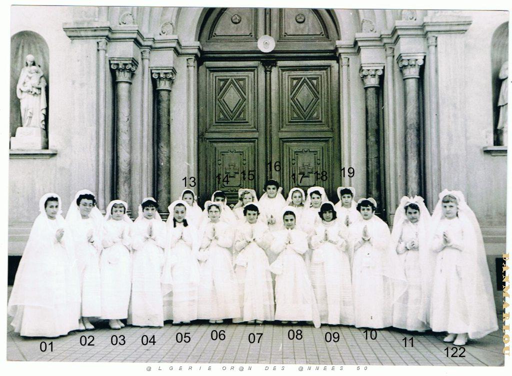 COMMUNIONS ORAN SOEURS TRINITAIRES DE SAINT LOUIS SOLENNELLE 1953 001.jpg
